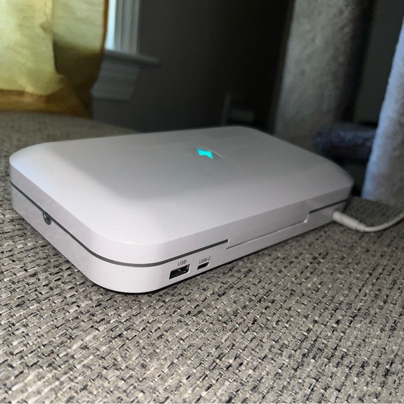 PhoneSoap 3 UV Cell Phone Sanitizer - Picture 3 of 7